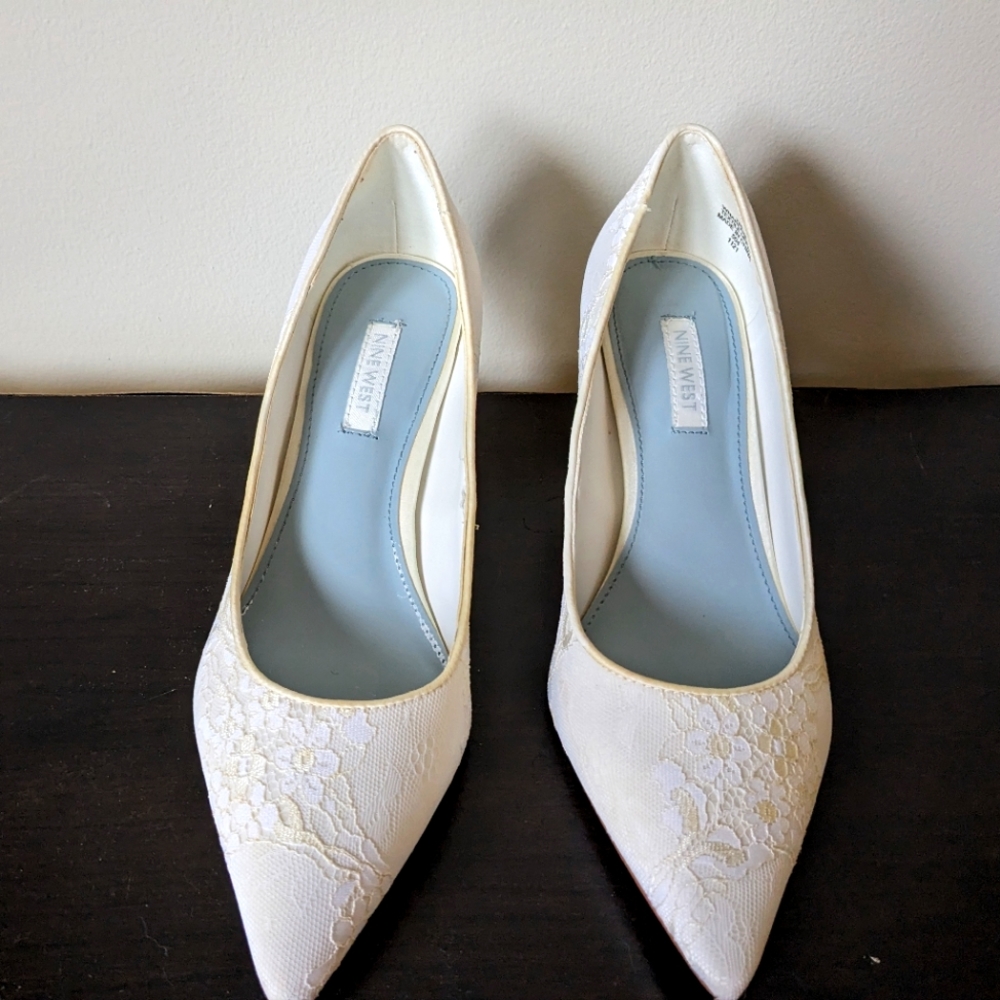 NINE WEST women's Arlene Pump Ivory size 7